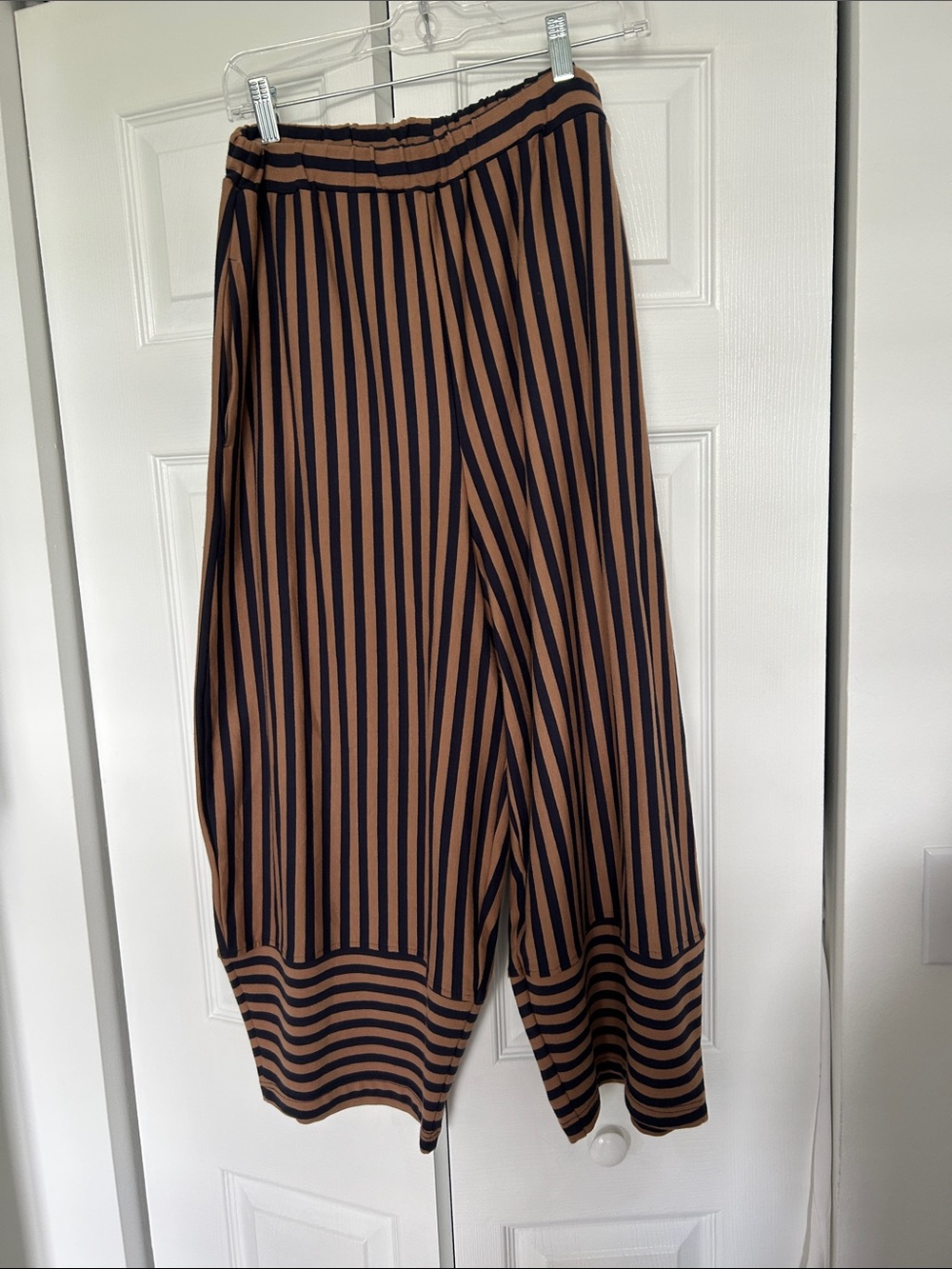 Alembika pants size 2 (12)
